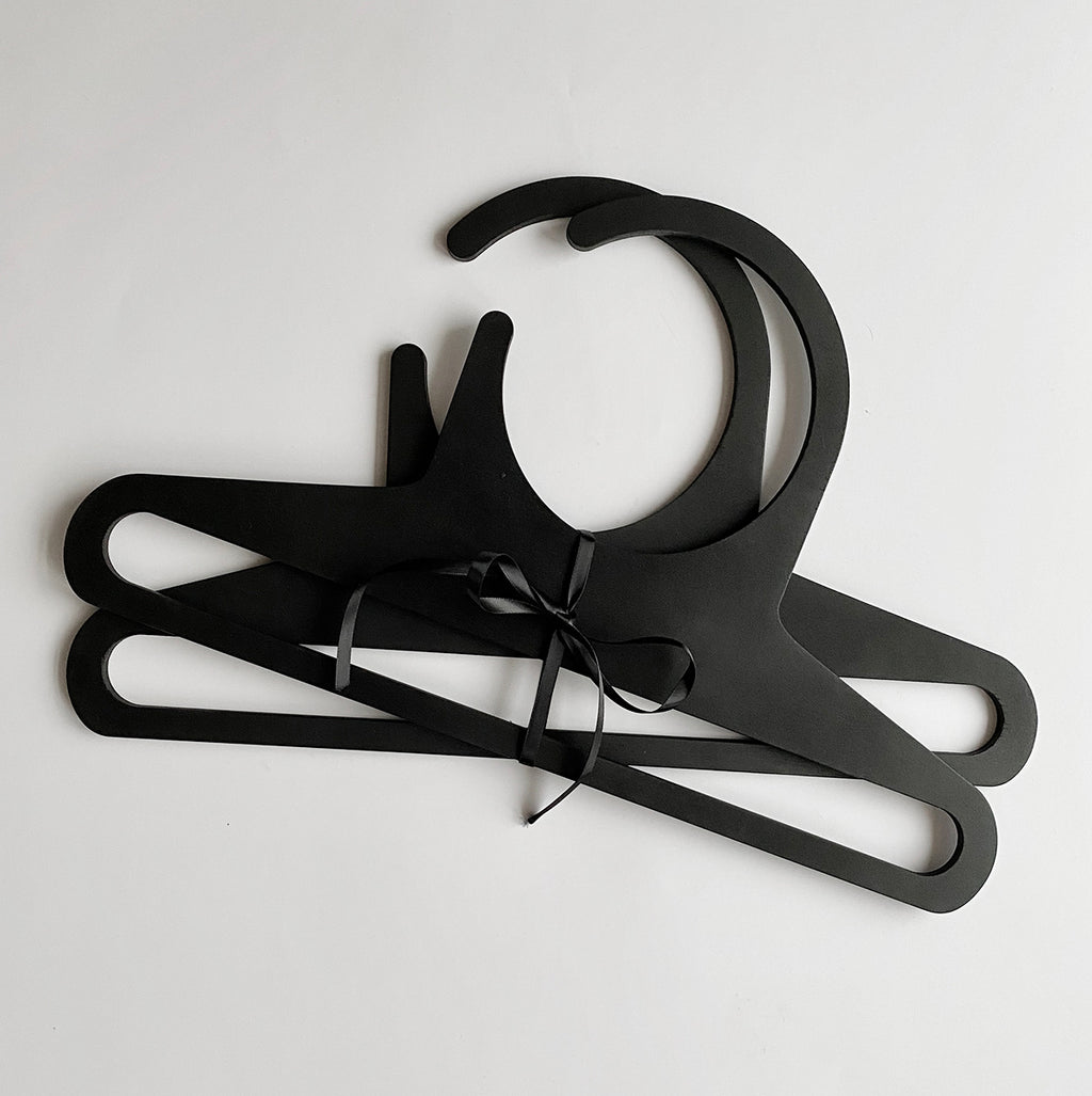 PLAN BLACK coat hanger