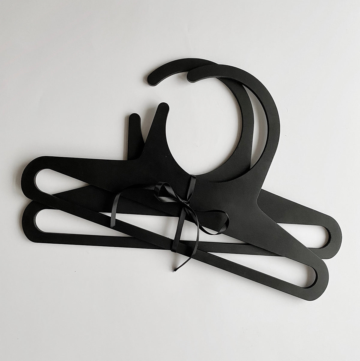 PLAN BLACK coat hanger