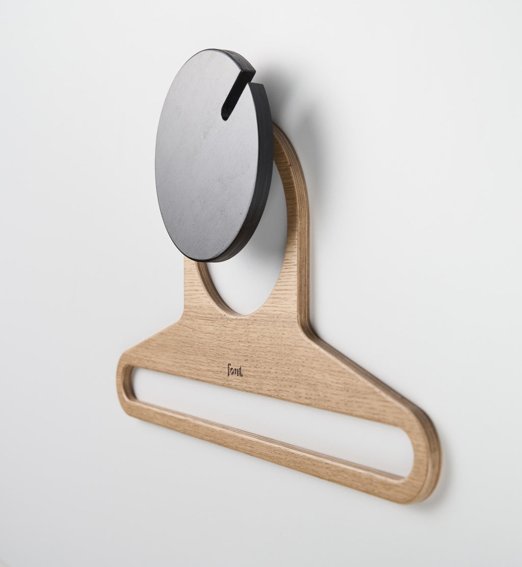 PLAN OAK coat hanger