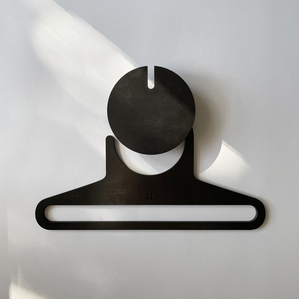 PLAN BLACK coat hanger