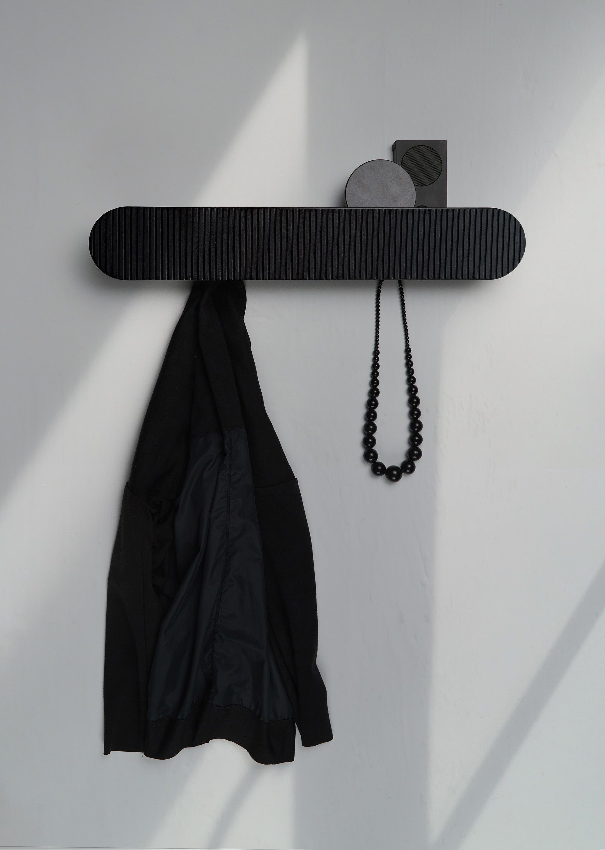 POP LONG NOIR coat rack