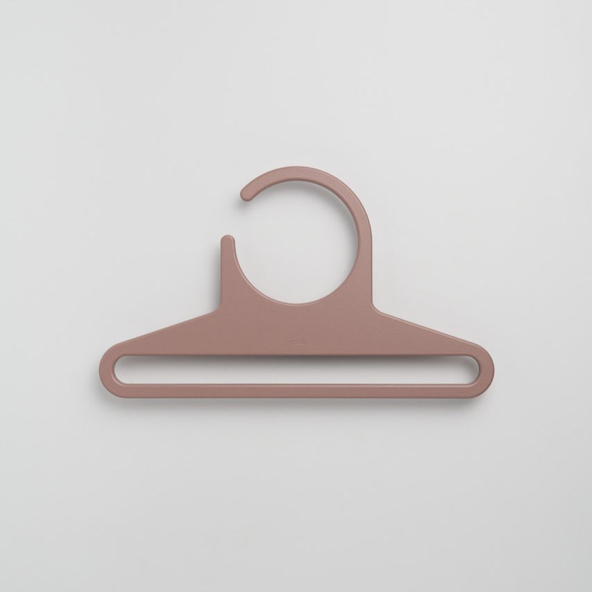 PLAN BLUSH coat hanger