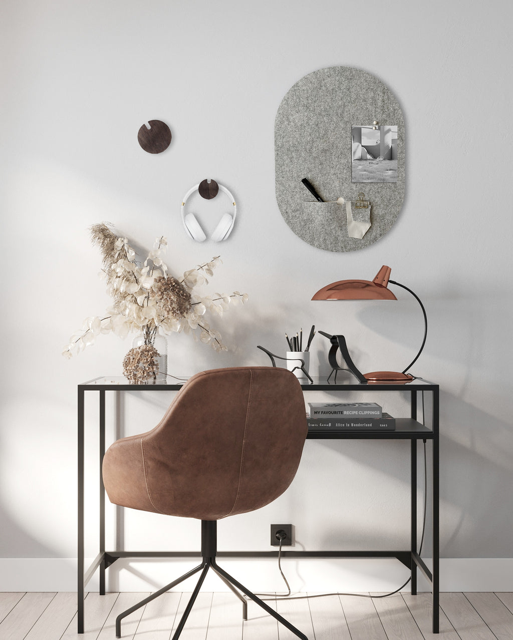 PIN OVAL notice board
