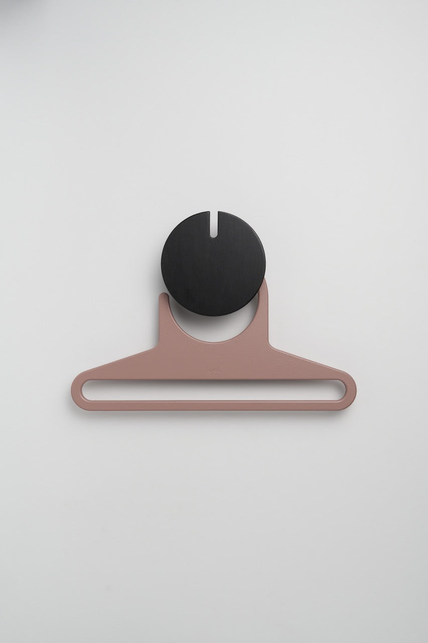 PLAN BLUSH coat hanger