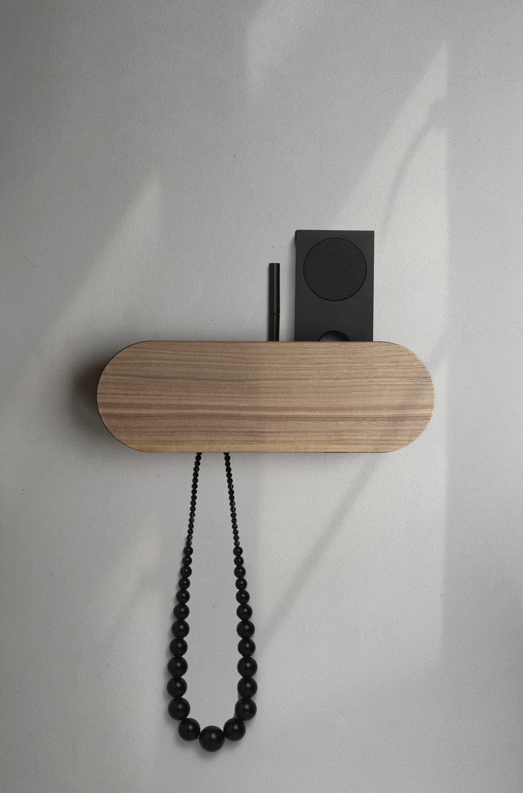 POP WALNUT coat rack/key holder