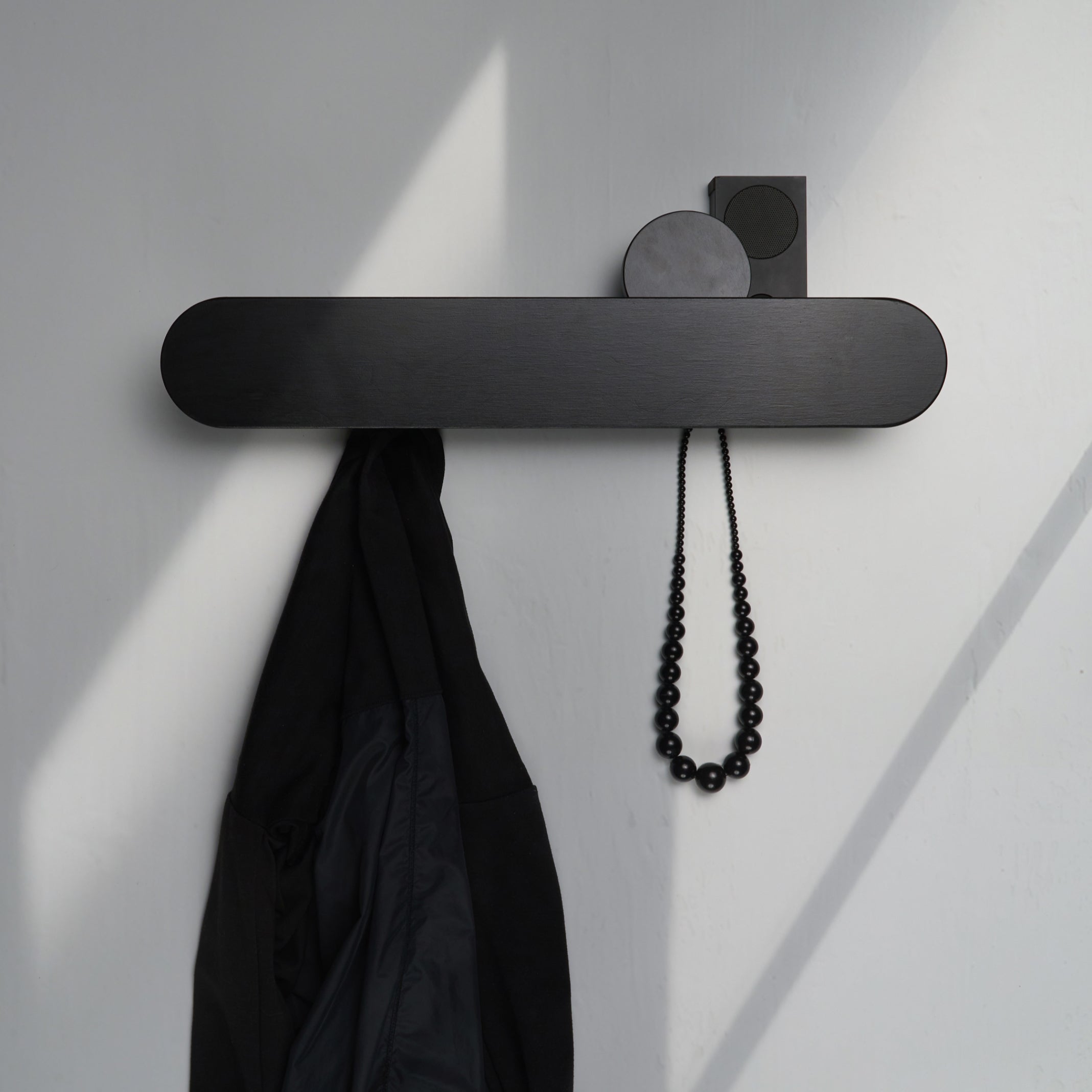 POP LONG BLACK coat rack