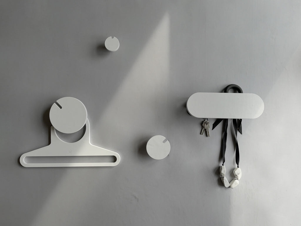 PLAN WHITE coat hanger