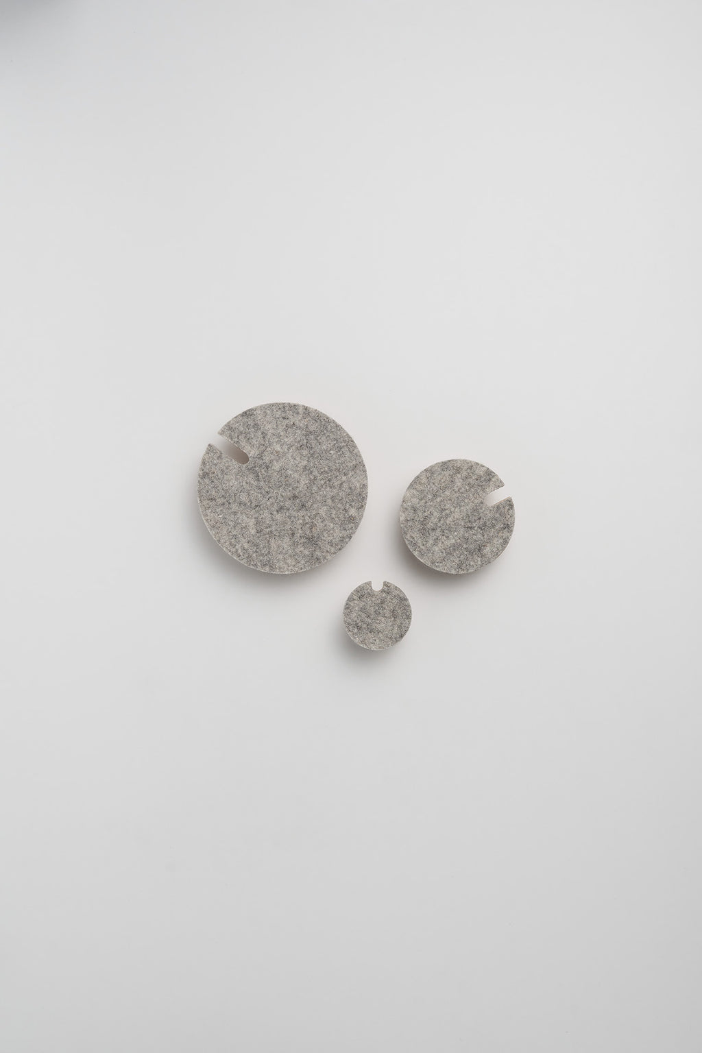 POLKA FELT wall hook set