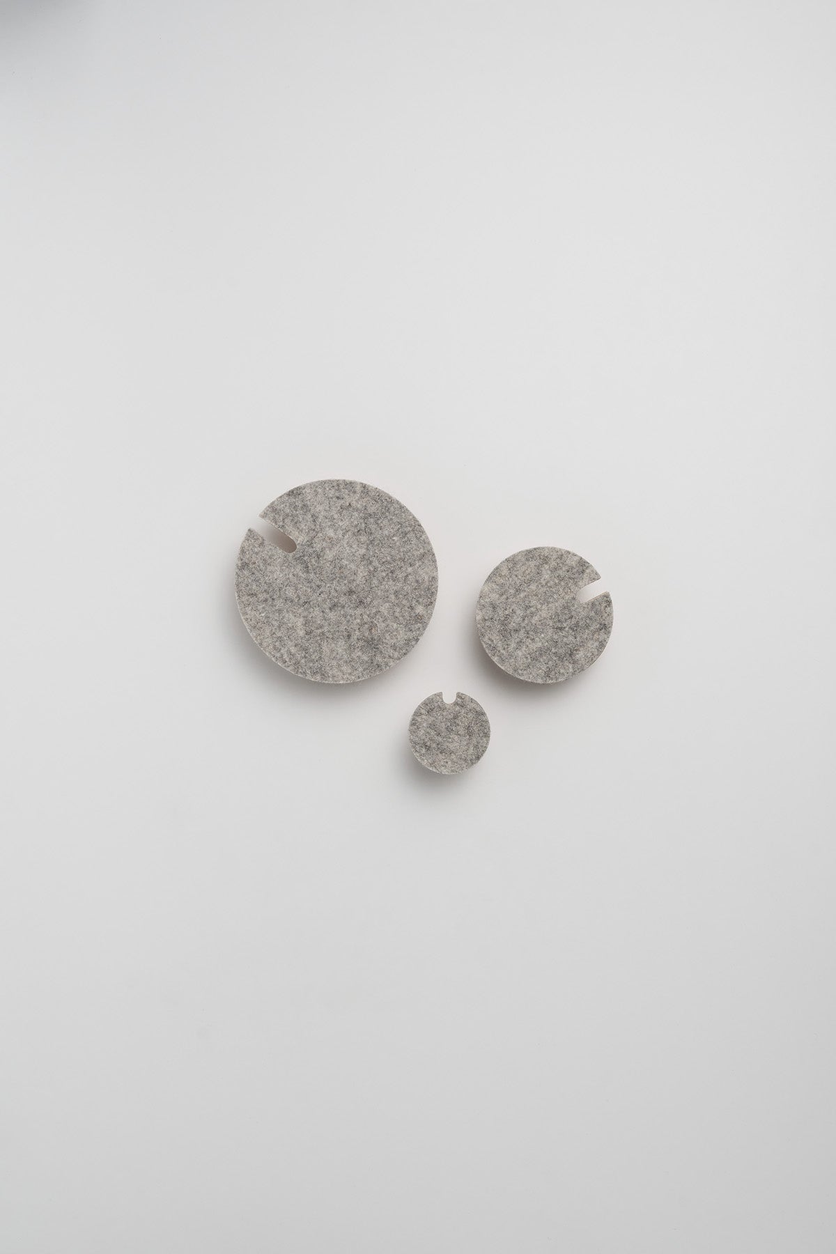 POLKA FELT wall hook set