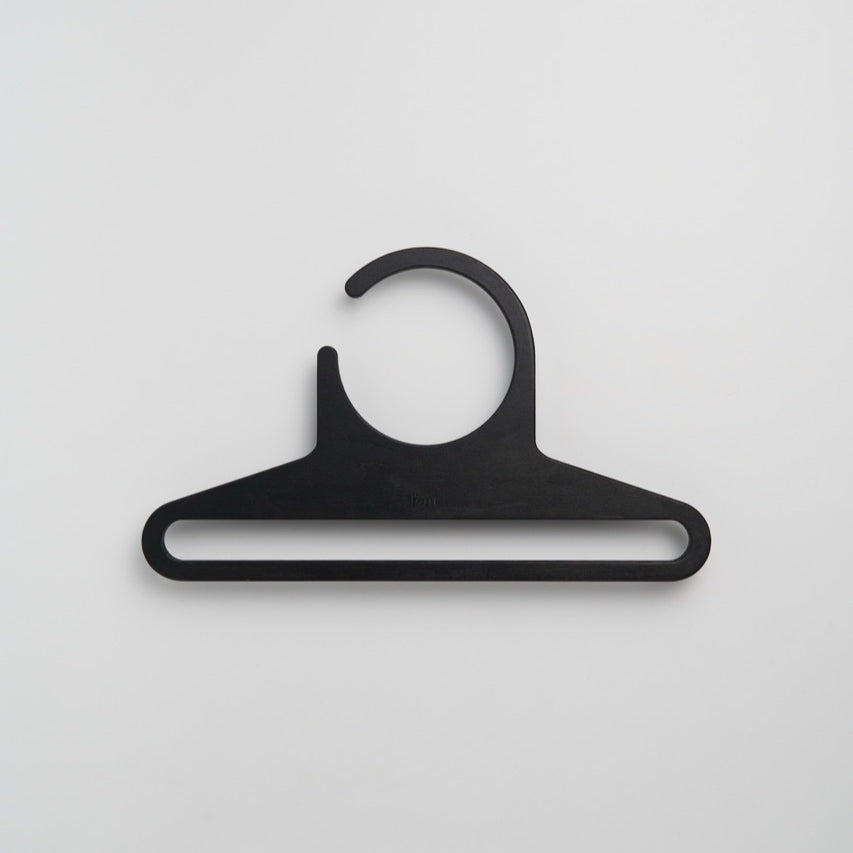 PLAN BLACK coat hanger