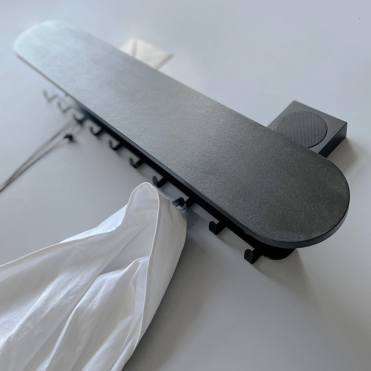 POP LONG BLACK coat rack