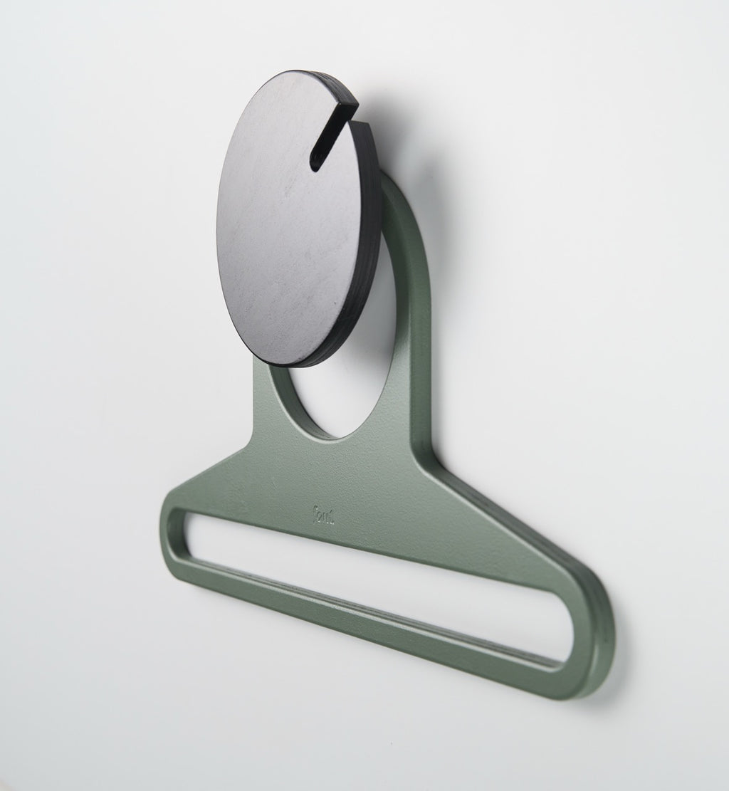 PLAN LEAF coat hanger
