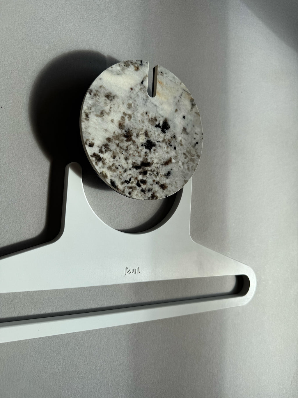 PLAN WHITE coat hanger