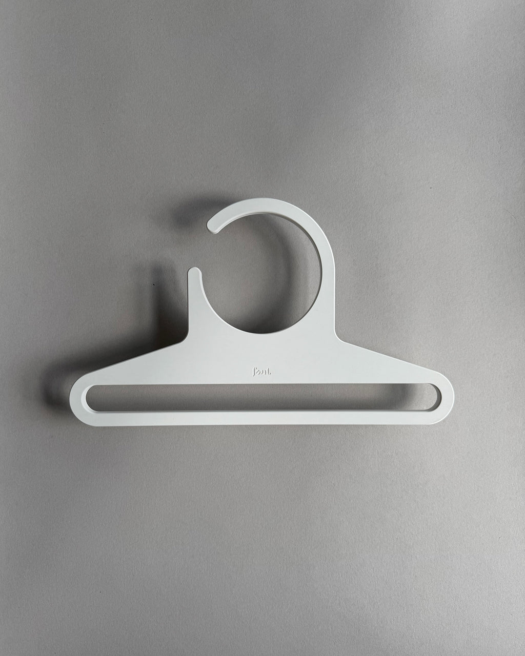 PLAN WHITE coat hanger