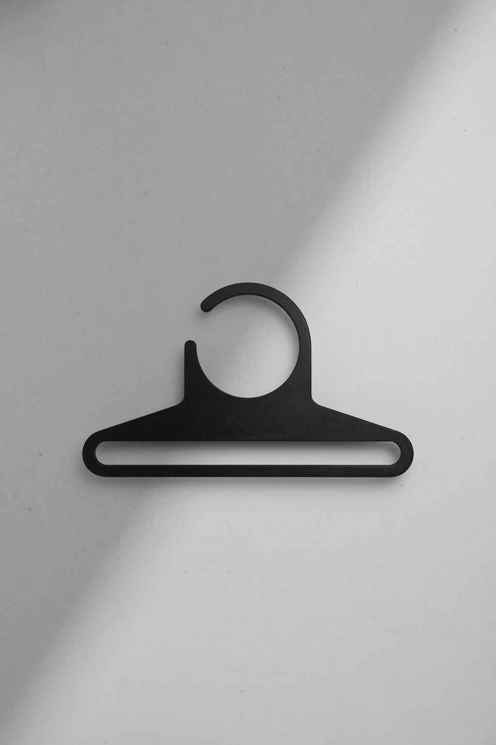PLAN BLACK coat hanger